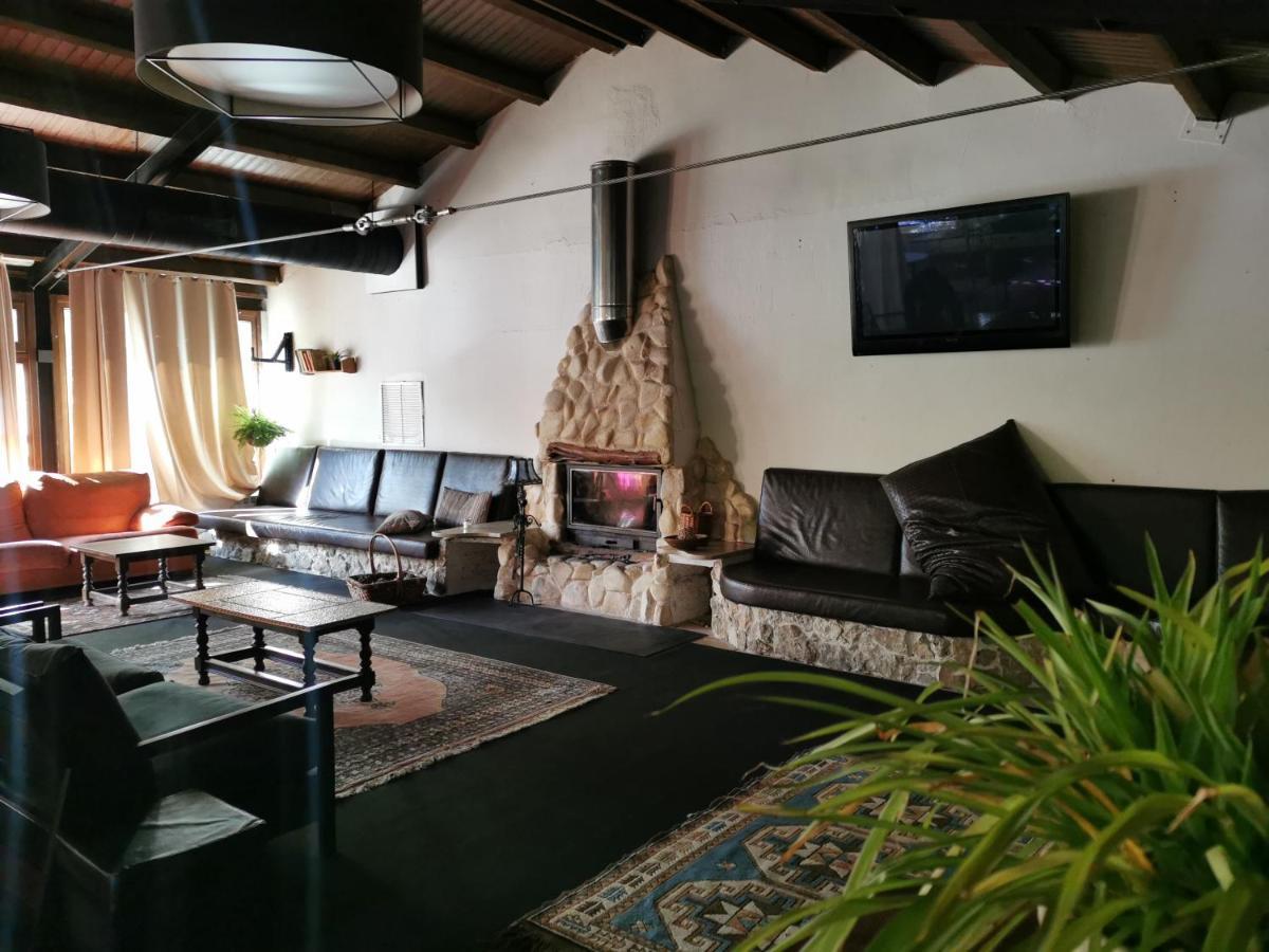 Hotel Las Truchas Нуевалос Екстер'єр фото