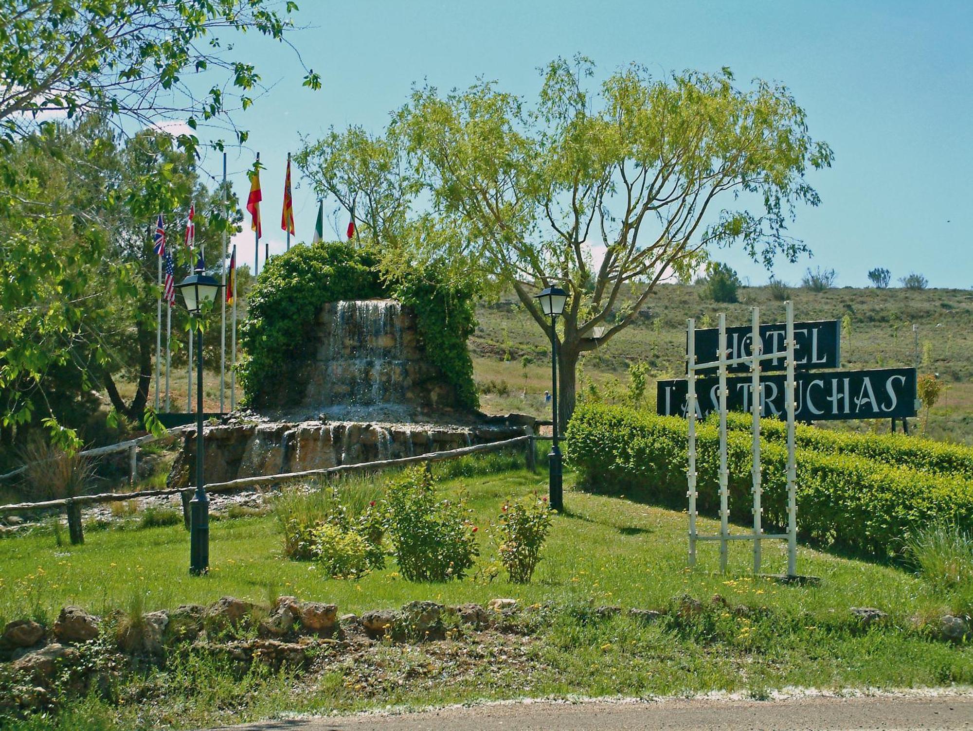 Hotel Las Truchas Нуевалос Екстер'єр фото