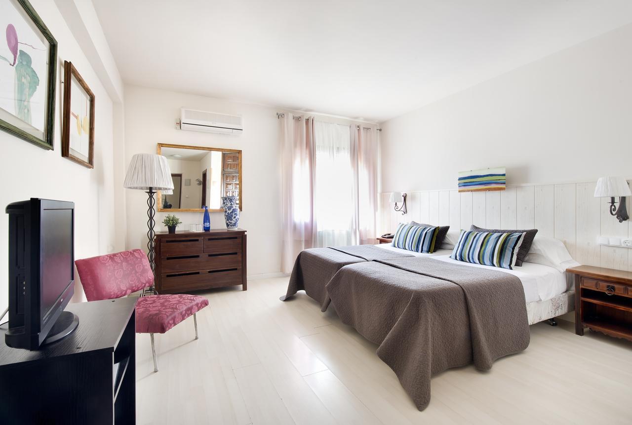 Hotel Las Truchas Нуевалос Екстер'єр фото